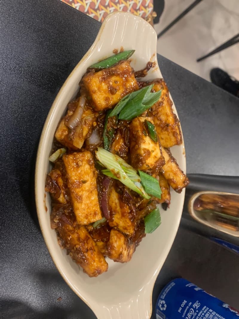 Before: Paneer transformed from restaurant clutter to clean wood surface